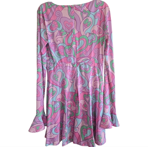 NWT Dolls Kill Sugar Thrillz 70s Psychedelic Heart Mini Dress Small Flare Sleeve - Picture 3 of 7